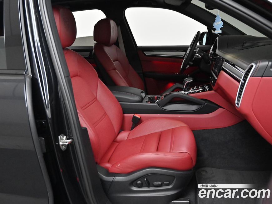 Porsche Cayenne 2022