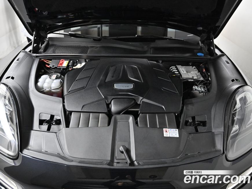 Porsche Cayenne 2022