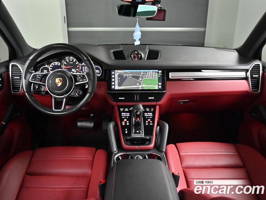 Porsche Cayenne 2022