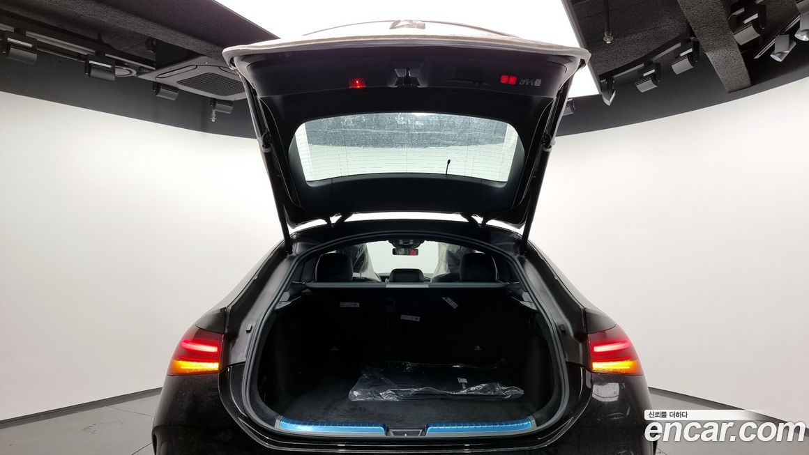 Mercedes-Benz GLE-Class 2026