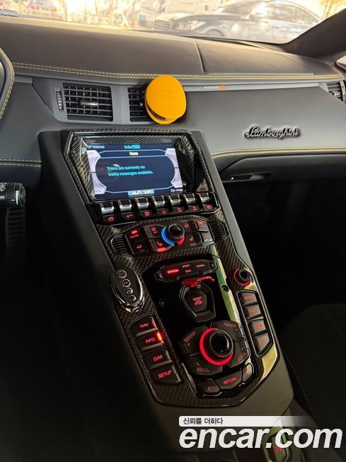 Lamborghini Aventador 2018