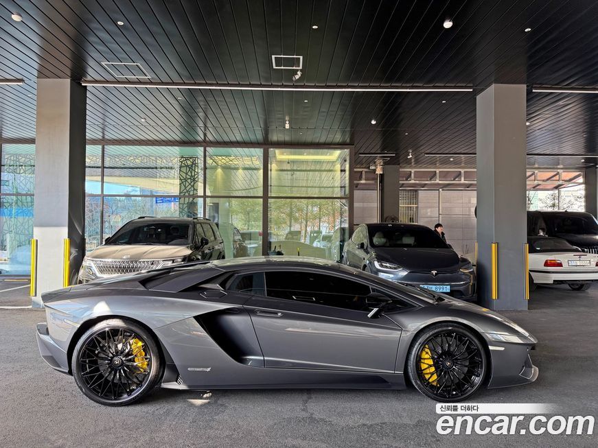 Lamborghini Aventador 2018
