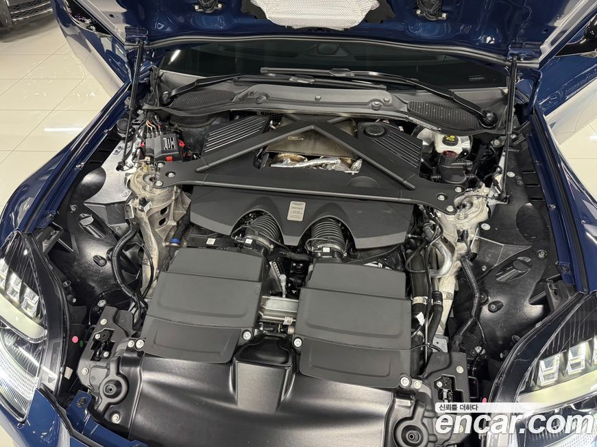 Astonmartin Vantage 2025