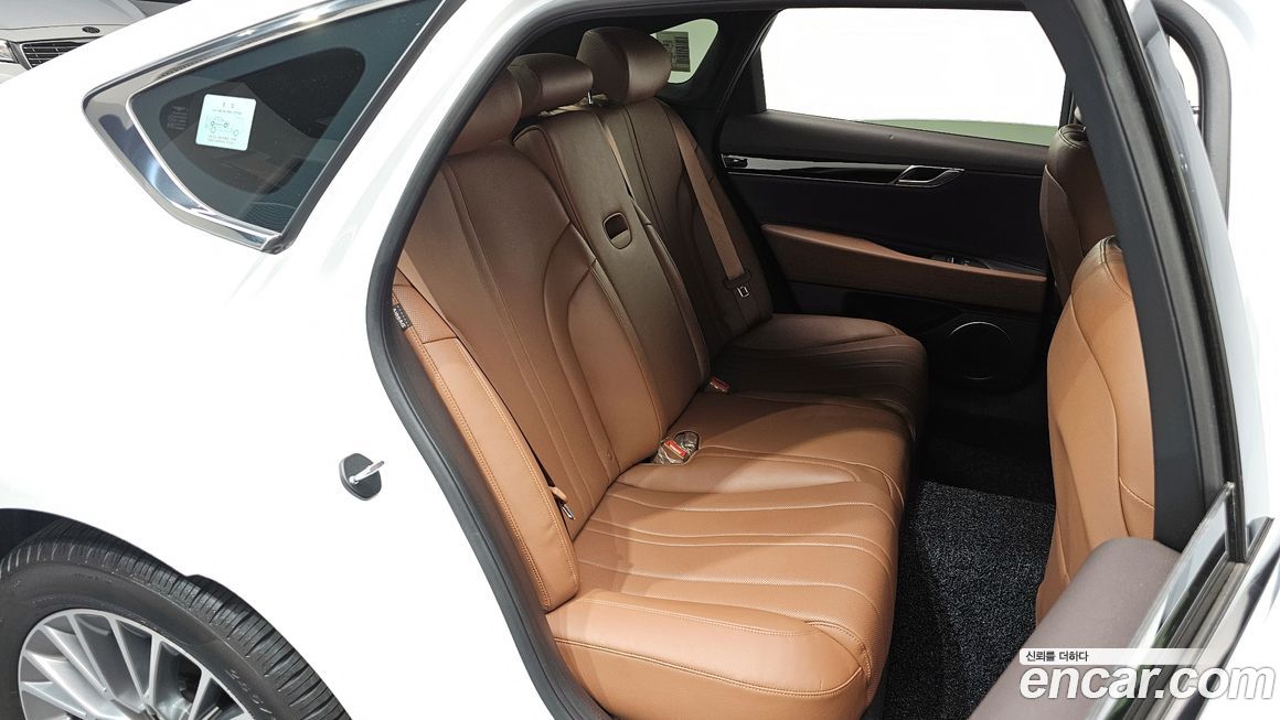 Genesis G80 2023