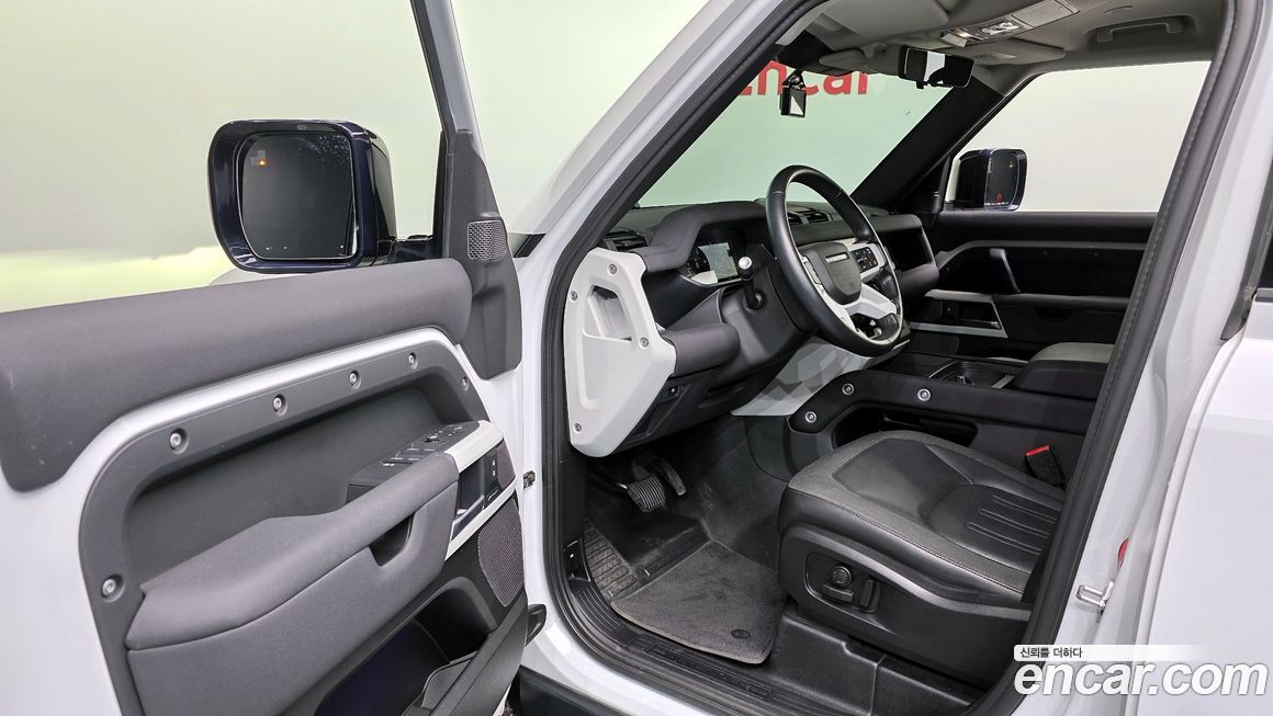 Land Rover Defender 2020