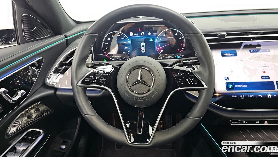 Mercedes-Benz E-Class 2025