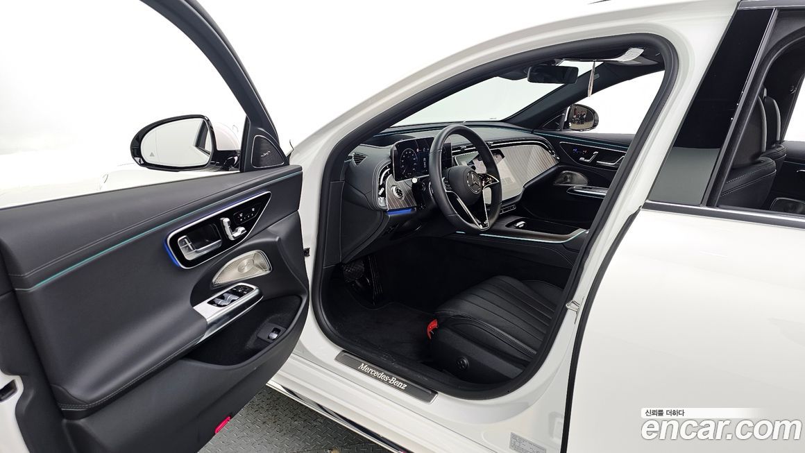 Mercedes-Benz E-Class 2025