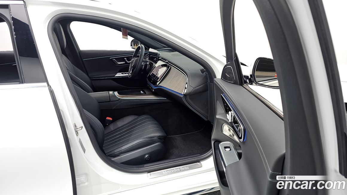 Mercedes-Benz E-Class 2025