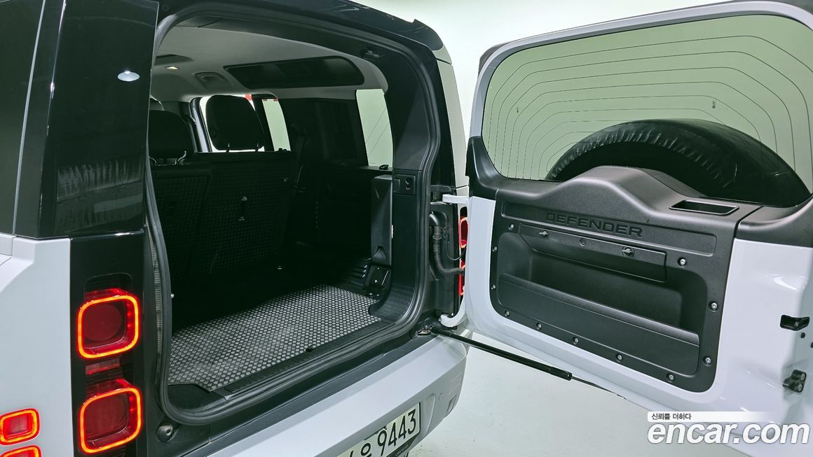 Land Rover Defender 2020