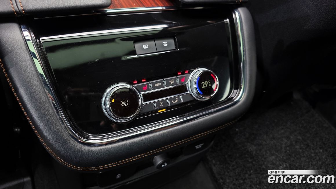 Lincoln Navigator 2021