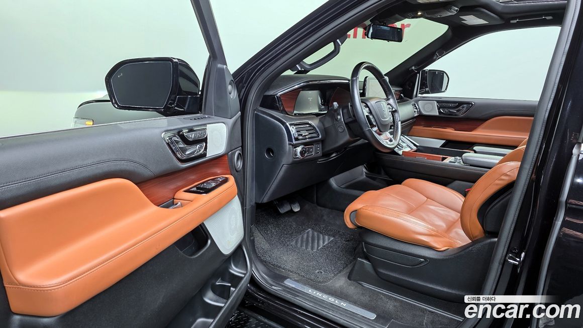 Lincoln Navigator 2021