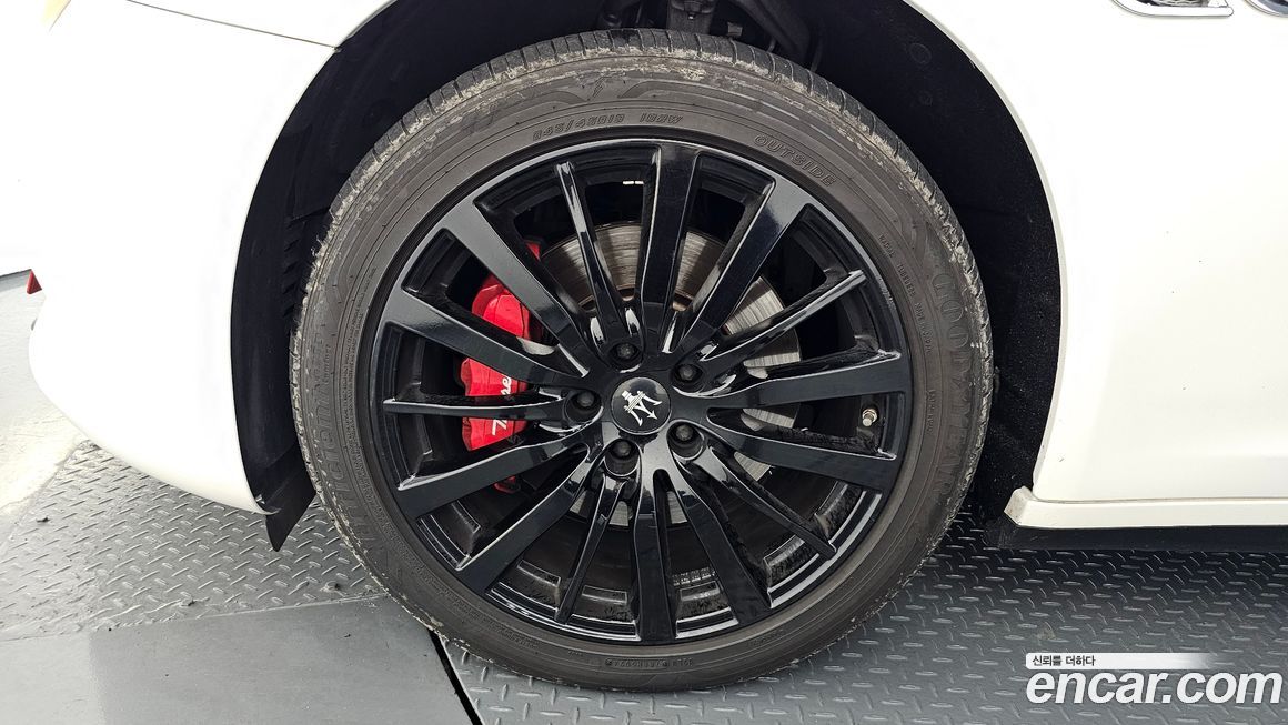 Maserati Quattroporte 2017