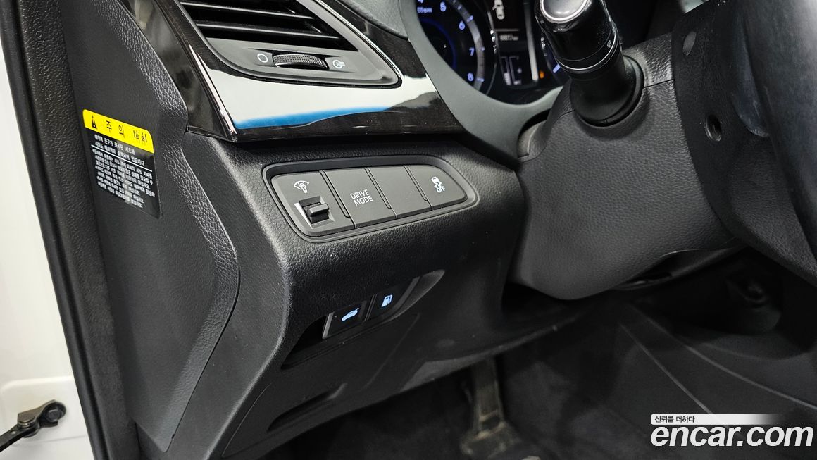 Hyundai Grandeur 2016