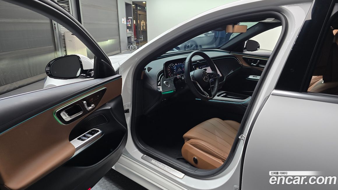 Mercedes-Benz E-Class 2025
