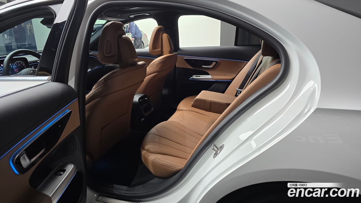 Mercedes-Benz E-Class 2025