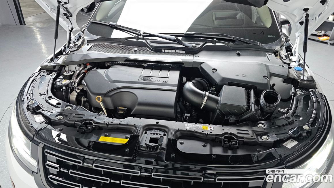 Land Rover Range Rover Evoque 2024