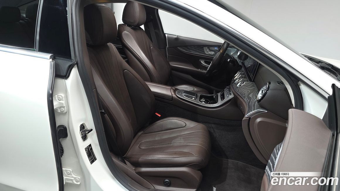 Mercedes-Benz CLS-Class 2021