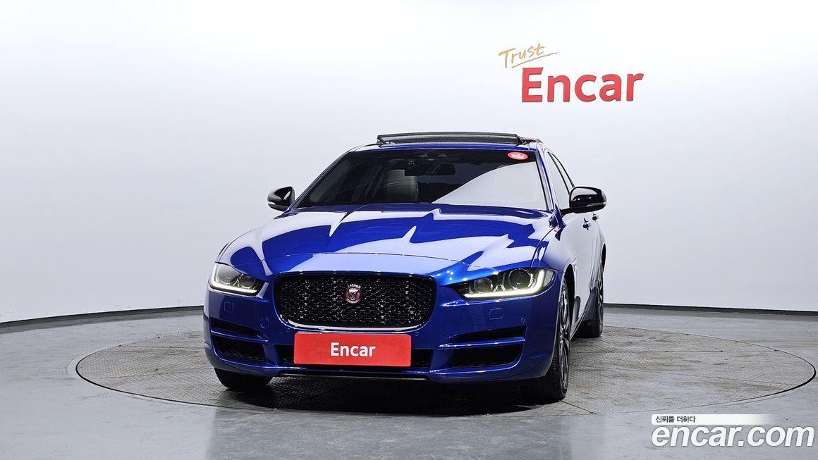 Jaguar XE 2017