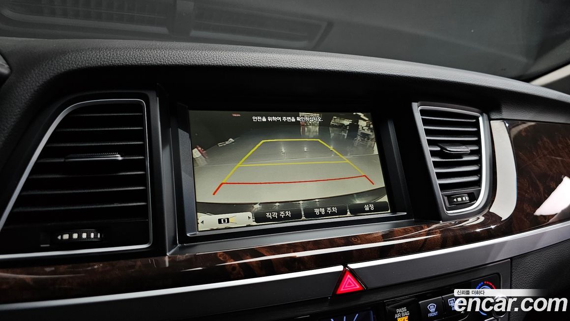 Hyundai Genesis 2016