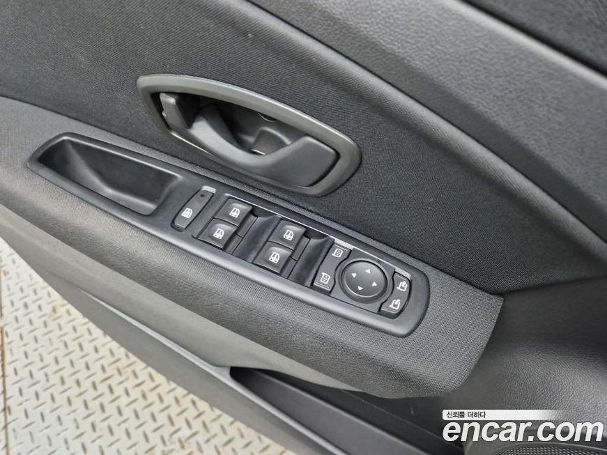 Renault-KoreaSamsung SM3 2014