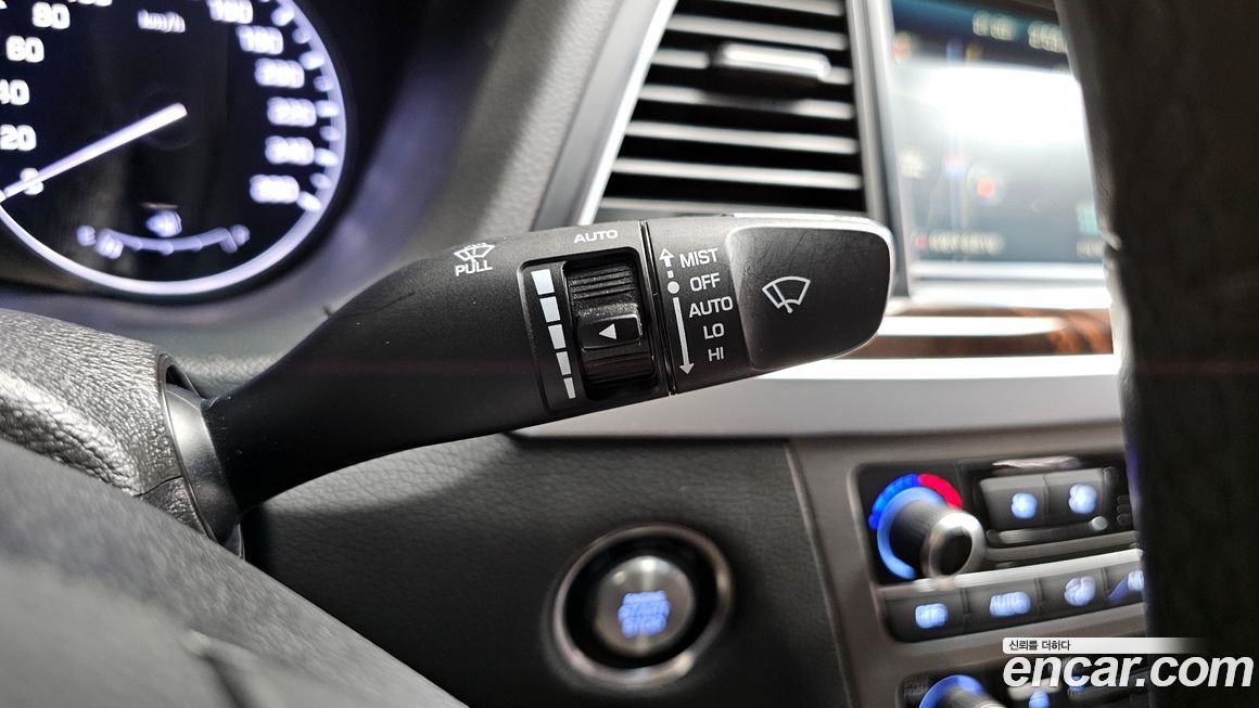 Hyundai Genesis 2016