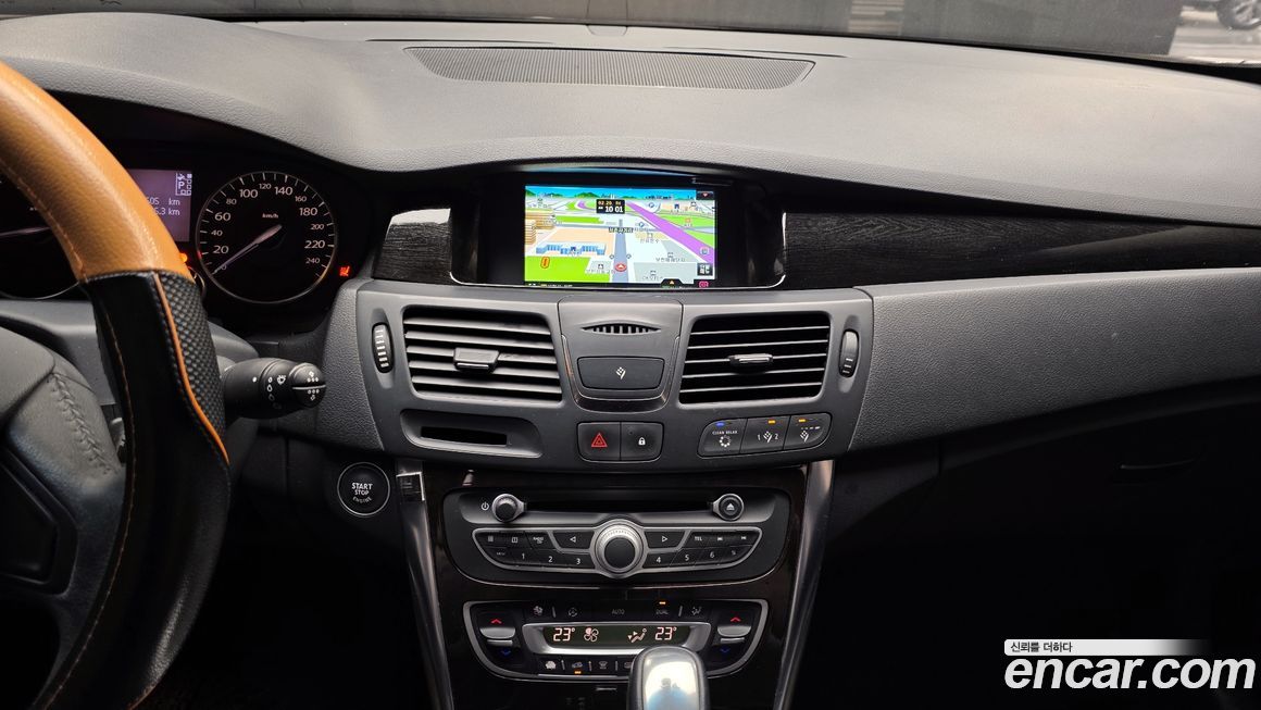 Renault-KoreaSamsung SM5  2011