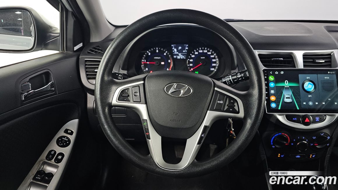 Hyundai Accent 2012