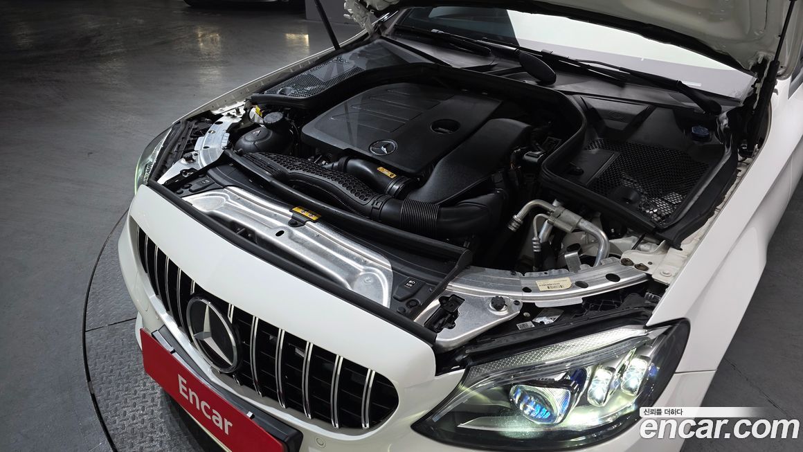 Mercedes-Benz C-Class 2020