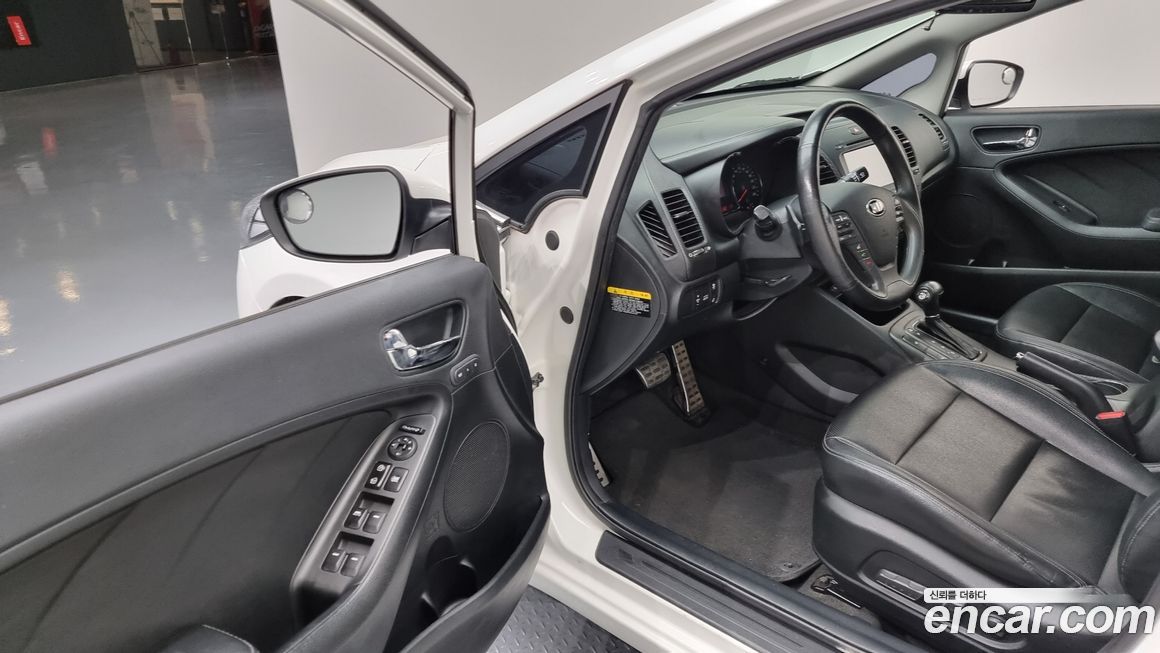 Kia K3 2013