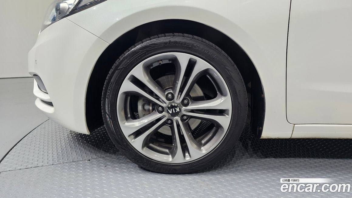 Kia K3 2013
