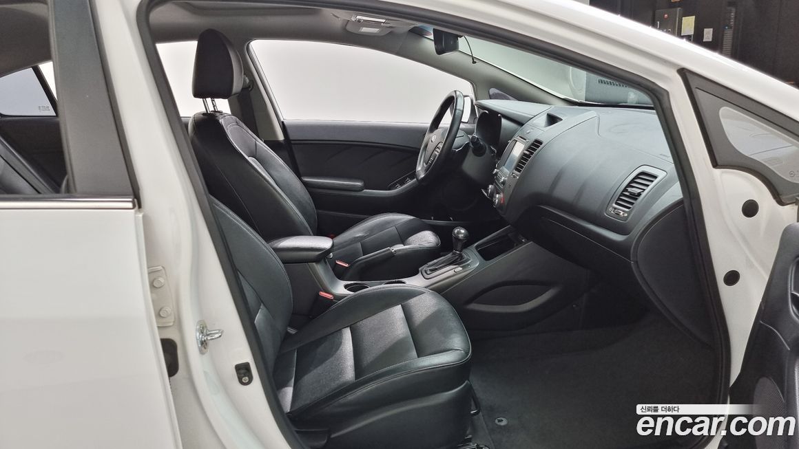 Kia K3 2013