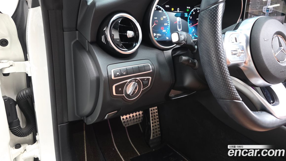 Mercedes-Benz C-Class 2020