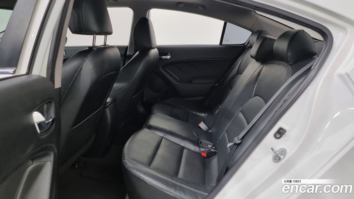 Kia K3 2013