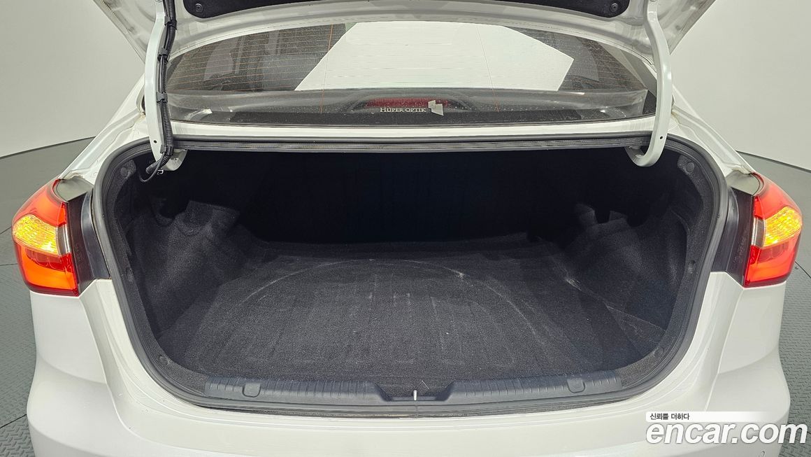 Kia K3 2013