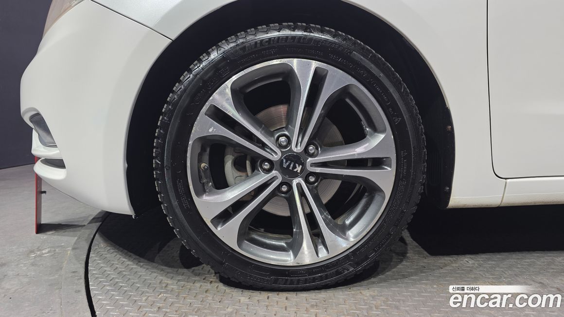 Kia K3 2014