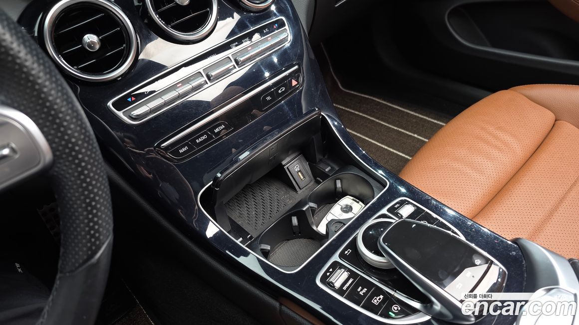 Mercedes-Benz C-Class 2020