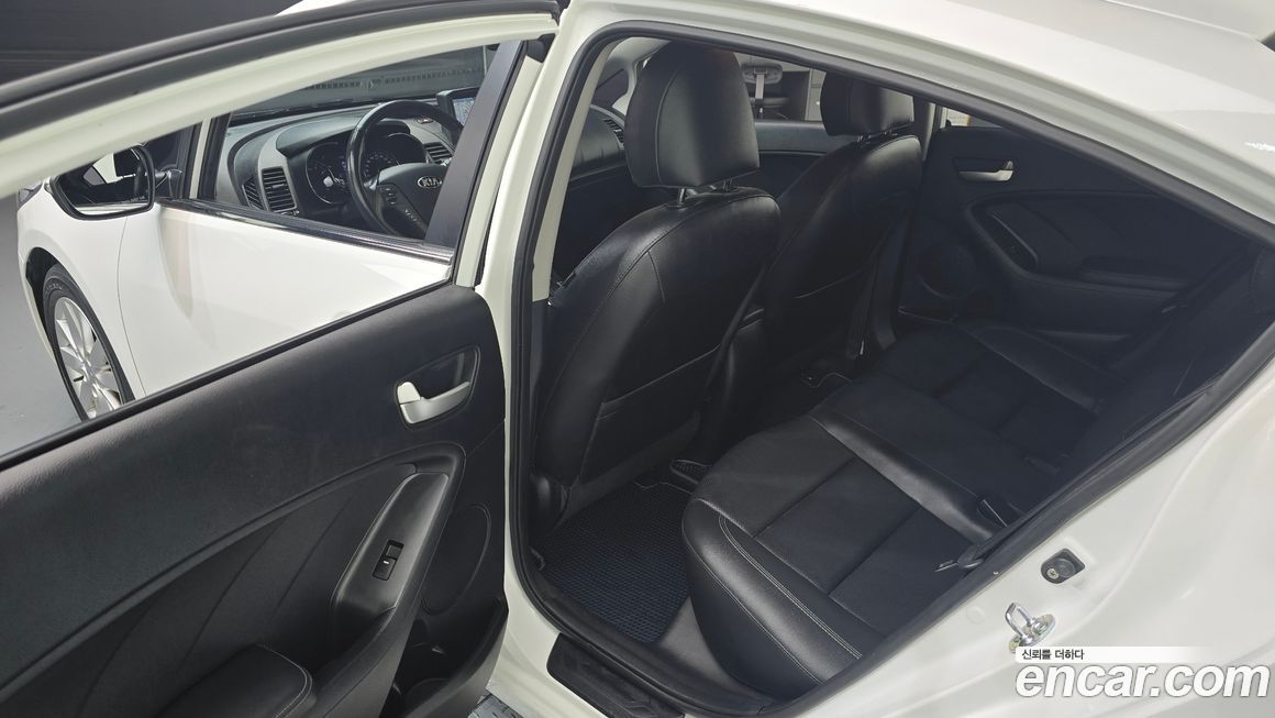 Kia K3 2013