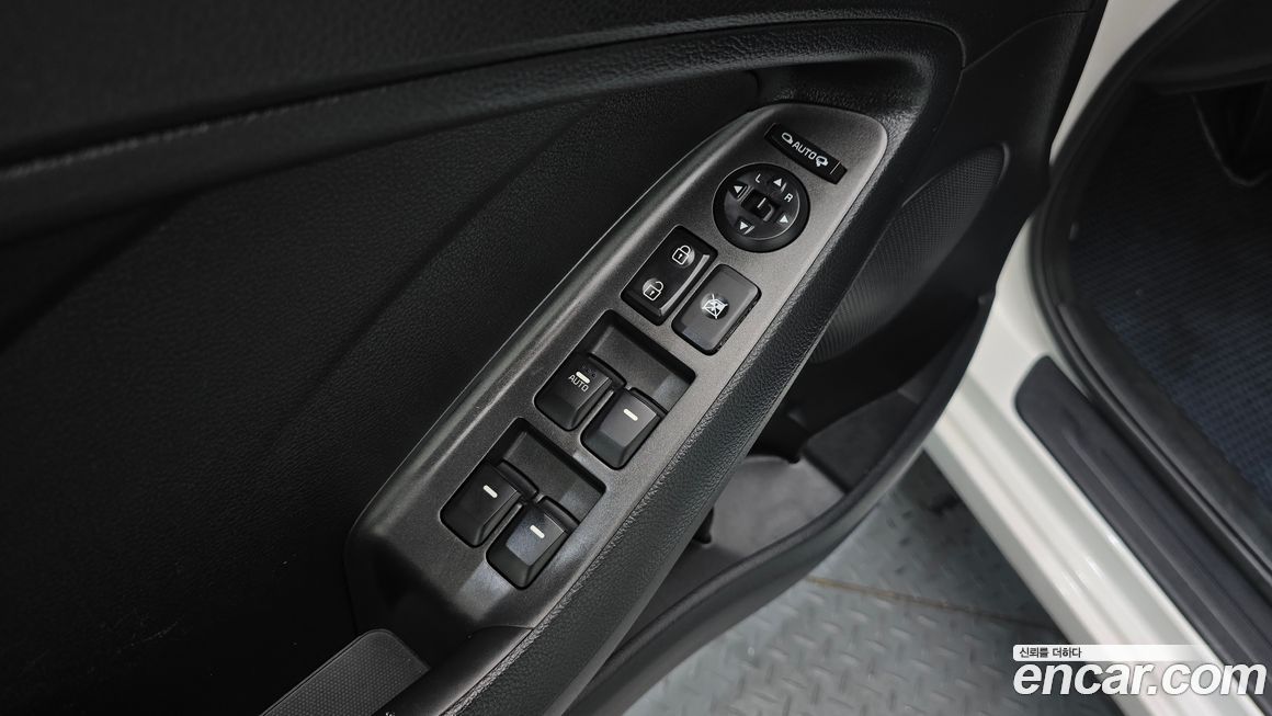 Kia K3 2013