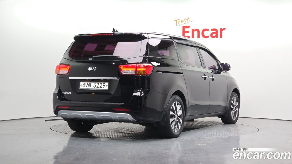 Kia Canival 2017