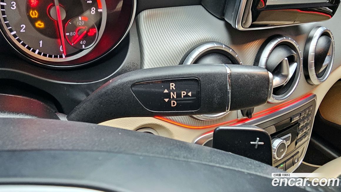Mercedes-Benz CLA-Class 2014