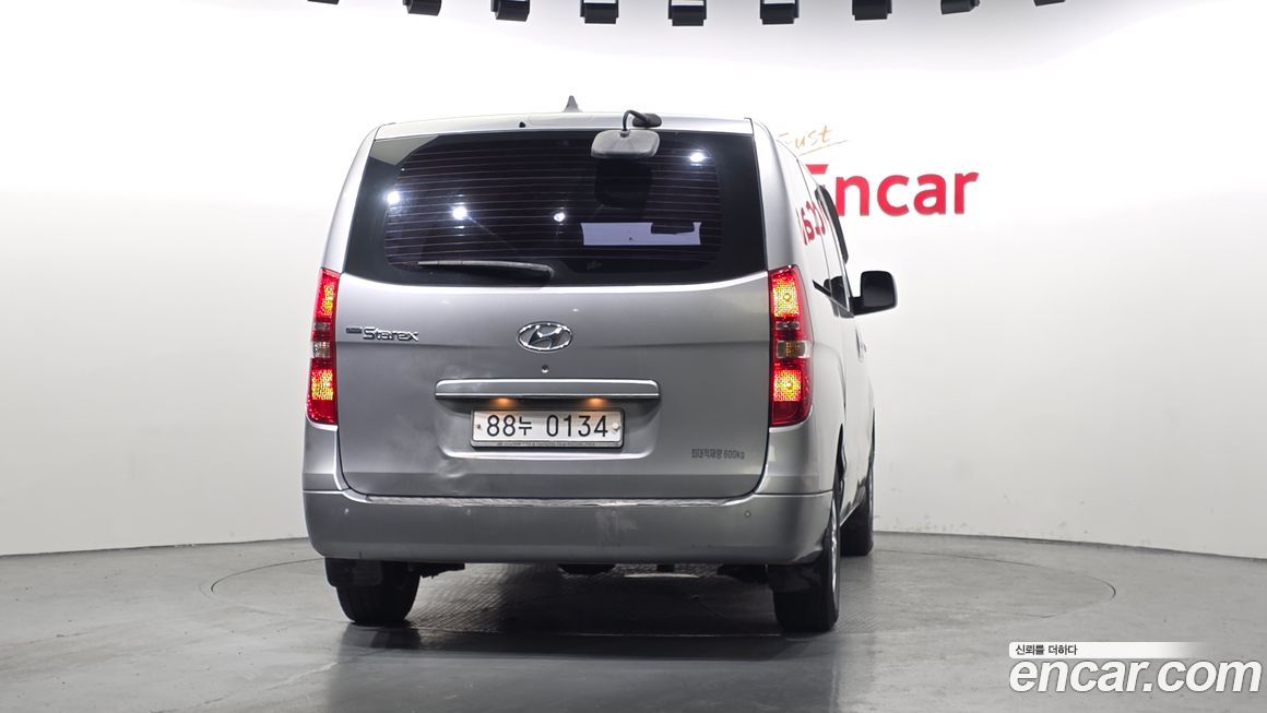 Hyundai Starex 2018