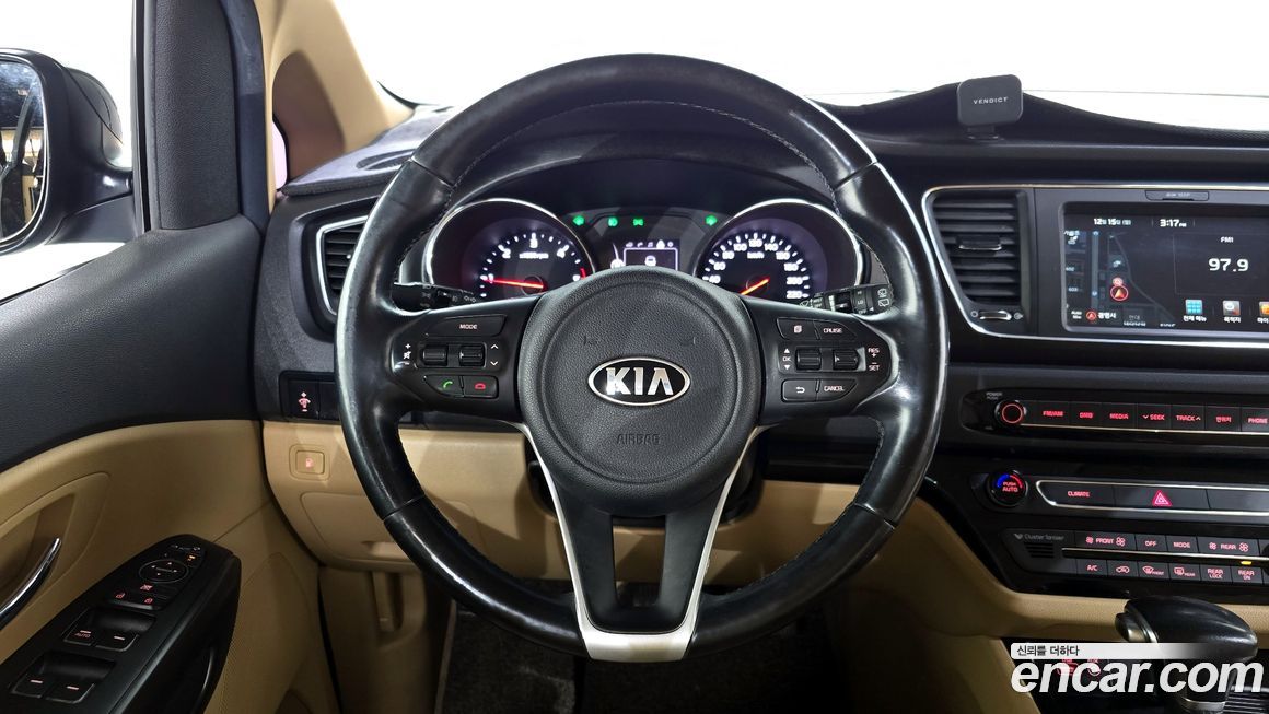 Kia Canival 2017