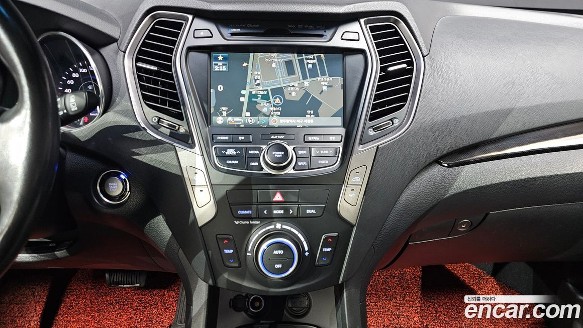 Hyundai Santafe 2015