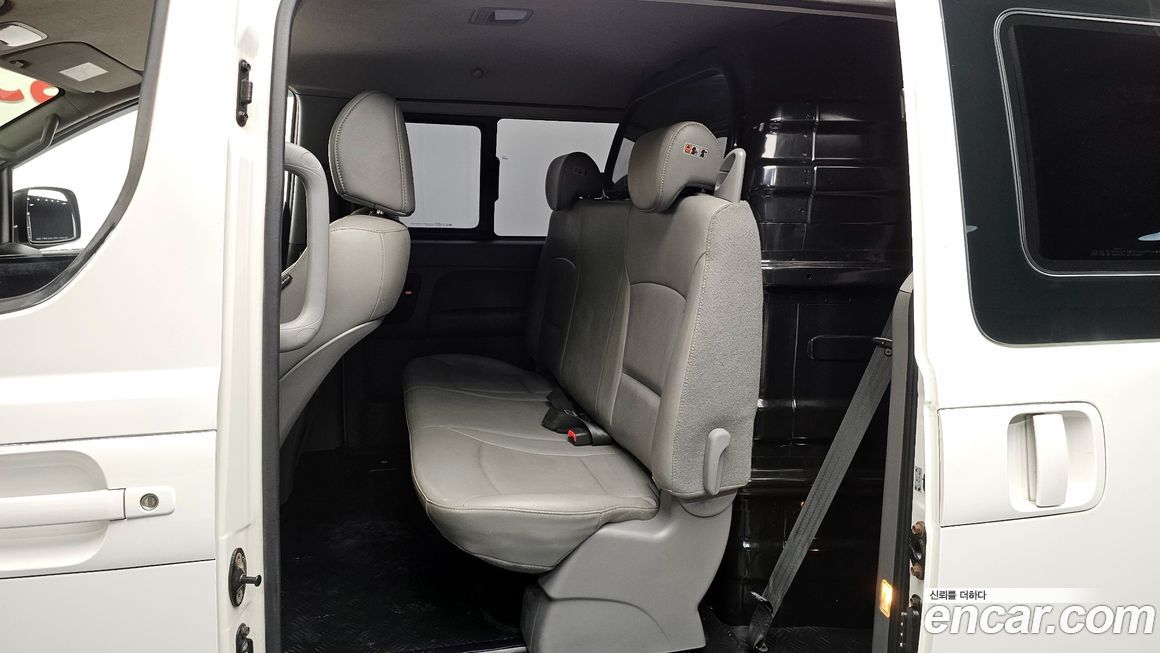 Hyundai Starex 2021