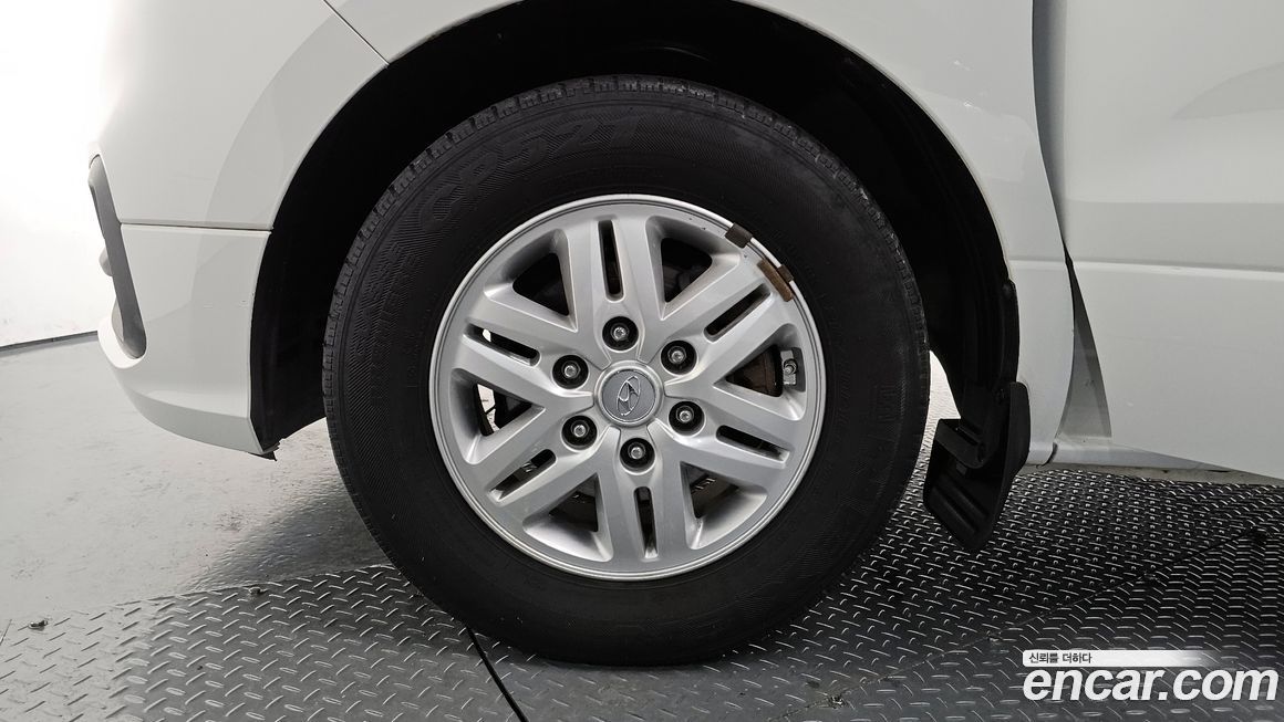 Hyundai Starex 2021