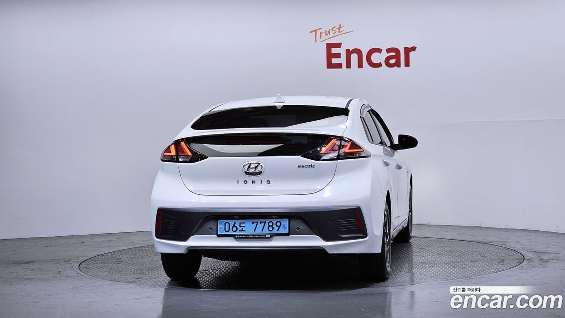Hyundai Ioniq 2020