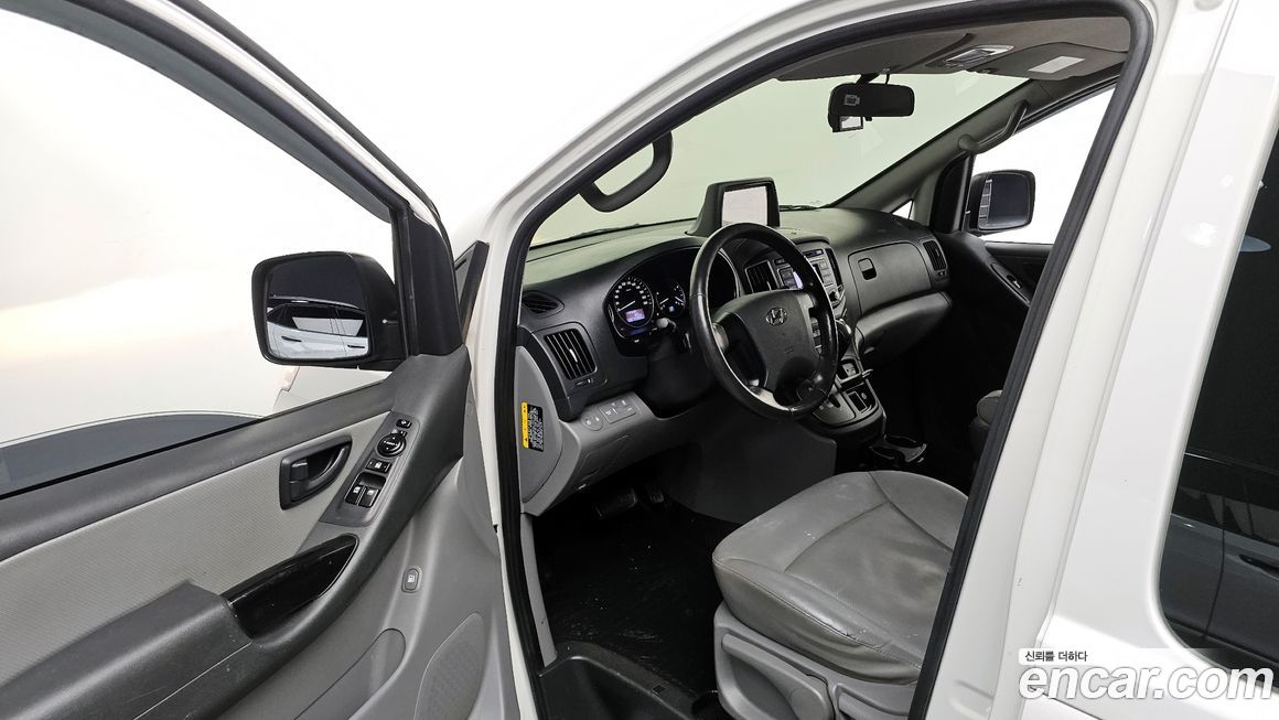Hyundai Starex 2021