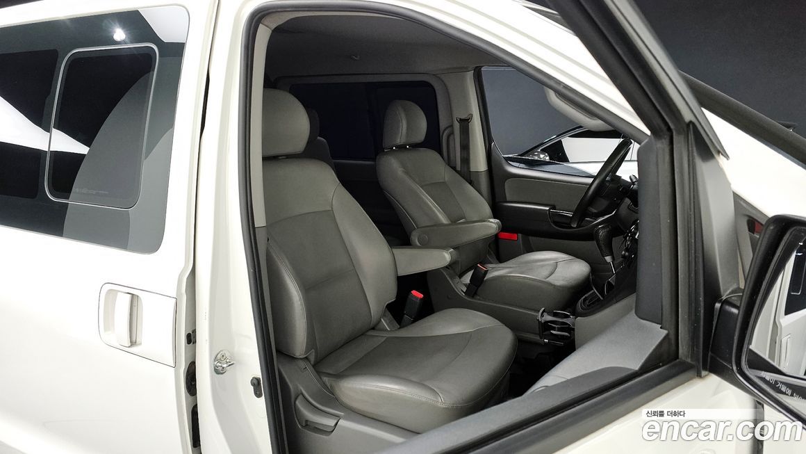 Hyundai Starex 2021