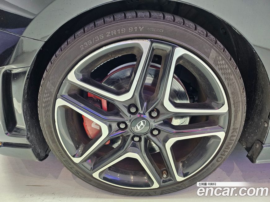 Hyundai Veloster 2019