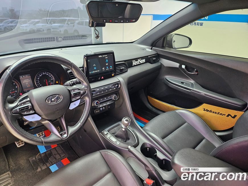 Hyundai Veloster 2019